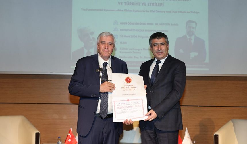 NEVÜ’de Küresel Sistemin Temel Dinamikleri ve Türkiye Ele Alındı