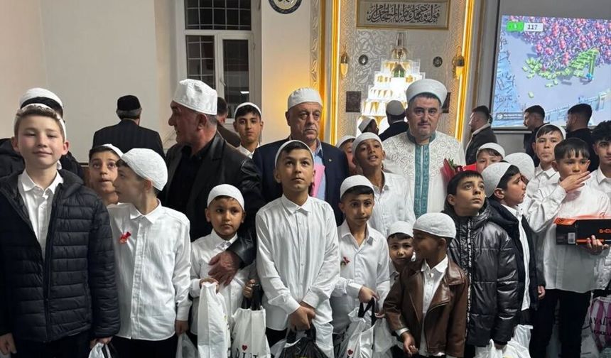 Karasoku camii’nde öğrencilerle iftar ve ödül