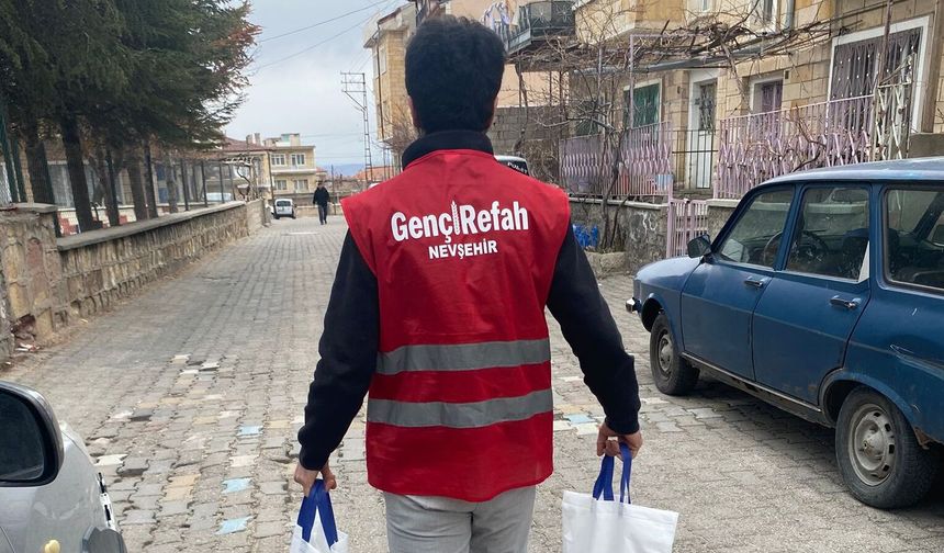 YRP Gençlik Kolları Çocukları Unutmadı