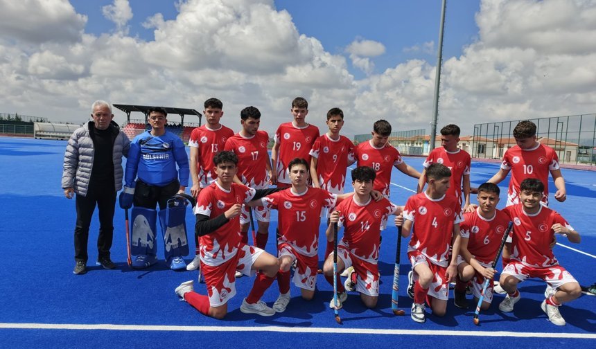Nevşehir’in Gururu: Gülşehir ŞHS Çetinkaya Lisesi Hokey Gençleri Final Grubunda