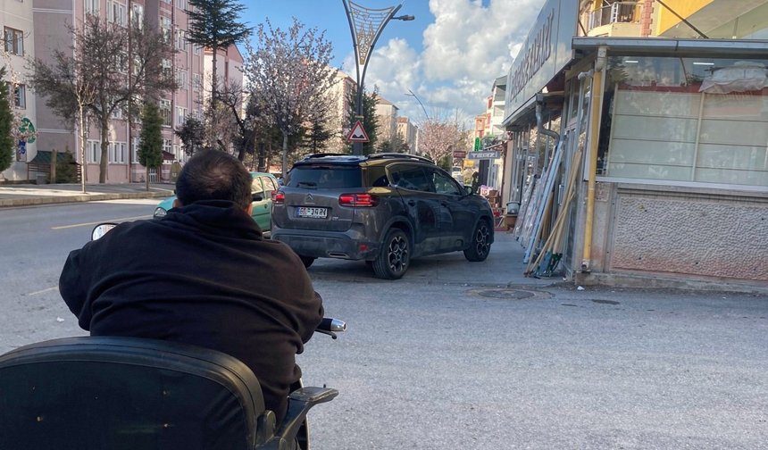 Nevşehir’de Kaldırımlar Park Yeri Olmamalı