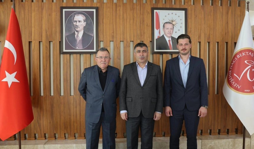 Nevşehirli Hayırsever İş İnsanı Ertaş’tan Rektör Aktekin’e Ziyaret