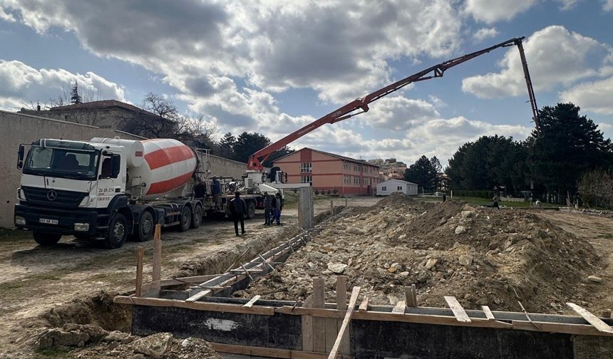 Mustafapaşa’ya Yeni Halı Saha Geliyor