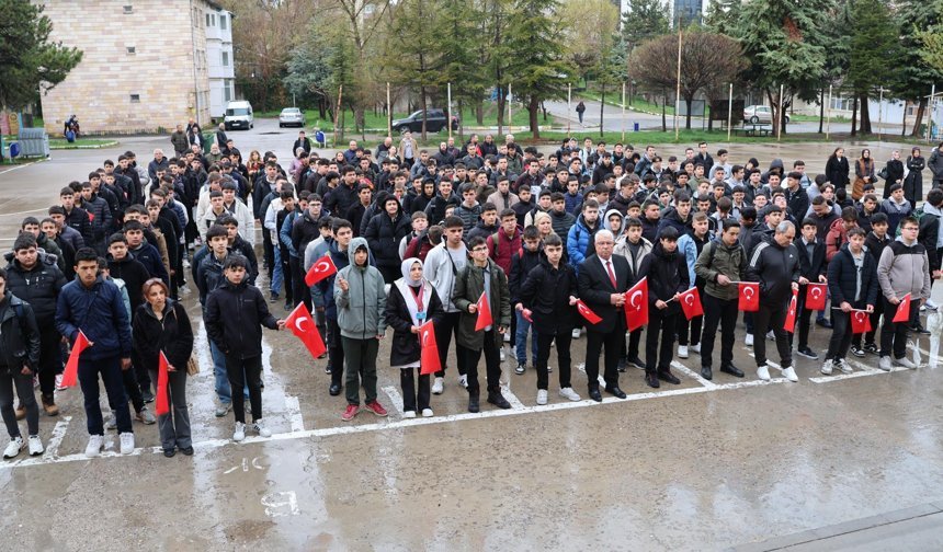 Nevşehir’de Şehit Öğretmen ve Öğrenciler Anıldı