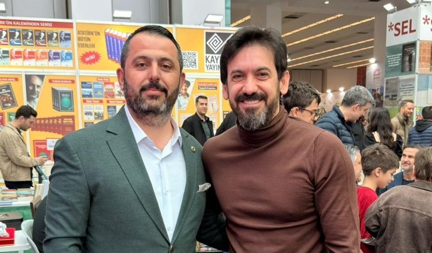 Orçun Karakaya’dan Batuhan Mumcu’ya Destek: İmza Gününe Yoğun İlgi