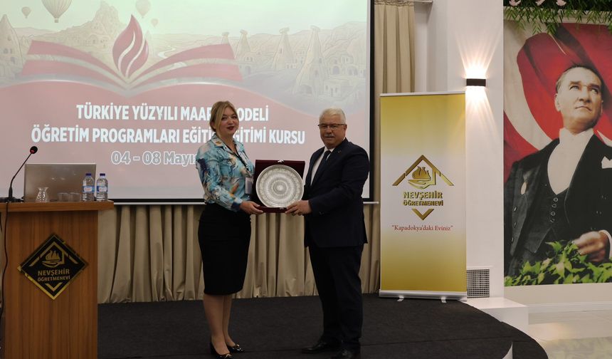 Nevşehir, Türkiye Yüzyılı Maarif Modeli Kursuna Ev Sahipliği Yapıyor