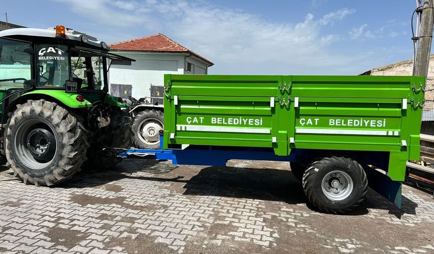 Çat Kasabası’na 2 Yeni Römork Hizmete Alındı