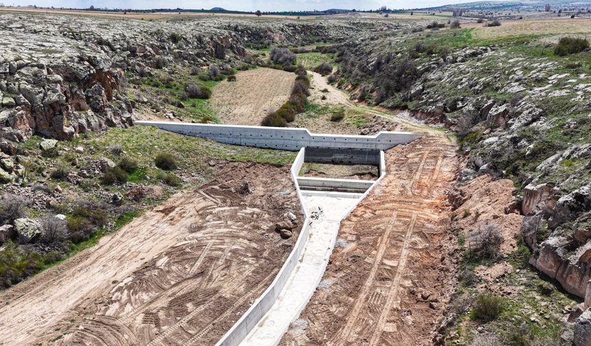Nevşehir’in Mazı Köyü’nde Dere Islahı Sürüyor