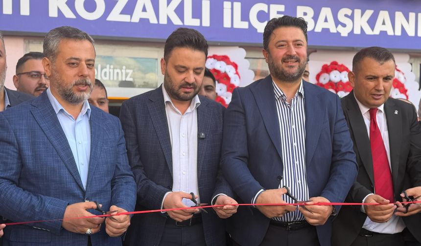 Kozaklı’da AK Parti’ye Yeni Hizmet Binası