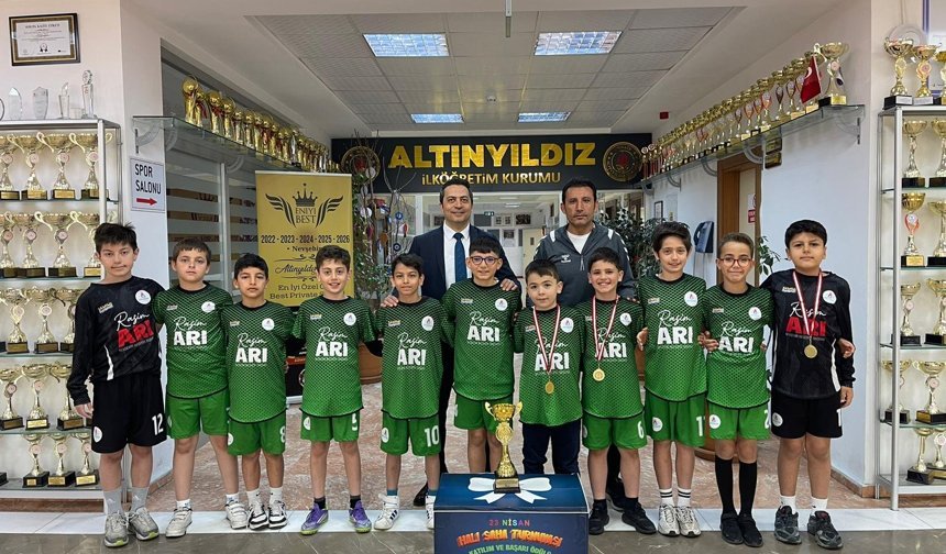 Altınyıldızlı Minik Kramponlardan Büyük Başarı