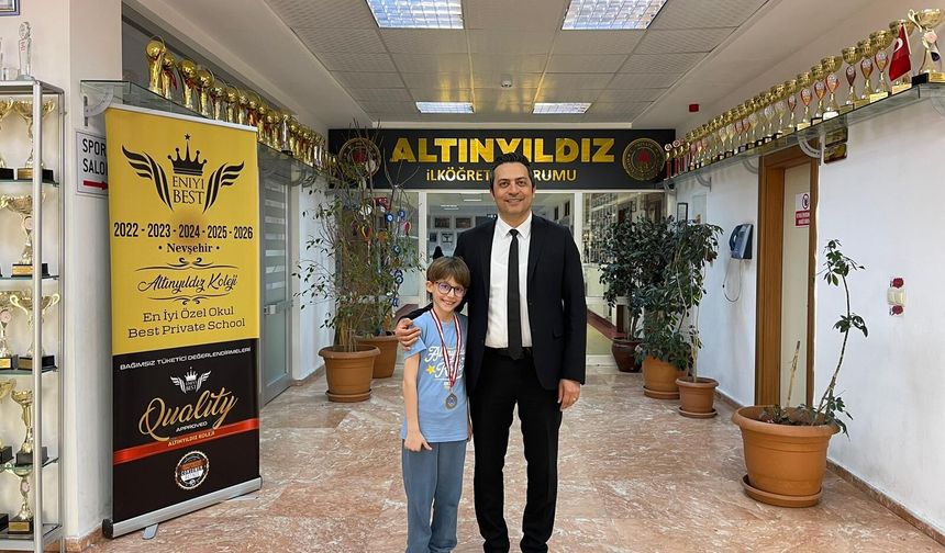 Altınyıldız Öğrencisi Adnan’dan Altın Madalya