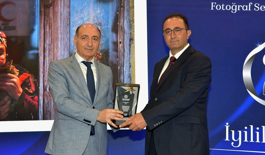 Ürgüplü Gazeteci İsmail Duru Türkiye İkincisi Oldu