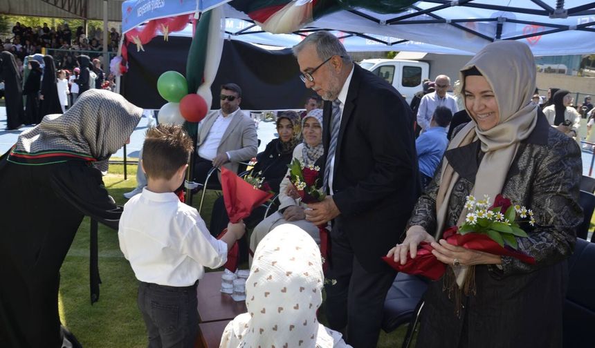 Nevşehir’de miniklerden muhteşem yıl sonu