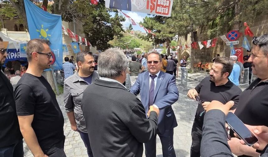 Sarıtaş'tan Mustafa Özer’e Destek Ziyareti