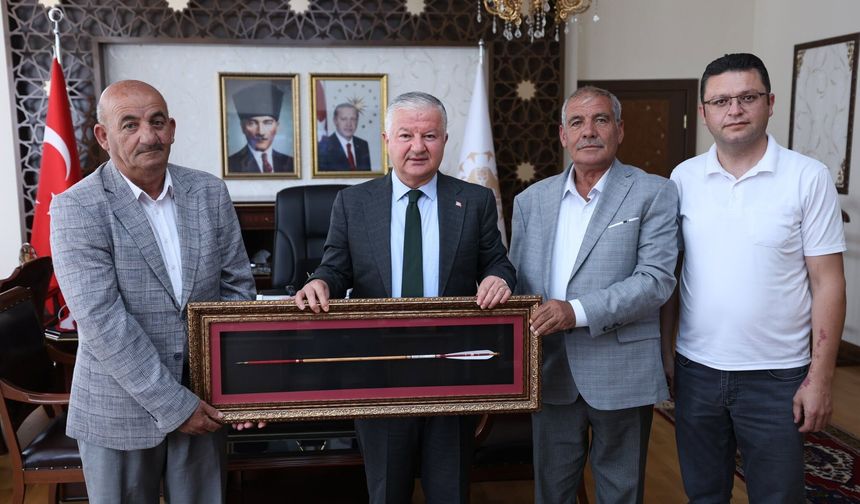 Derinkuyulu Muhtarlardan Vali Duru’ya Ziyaret