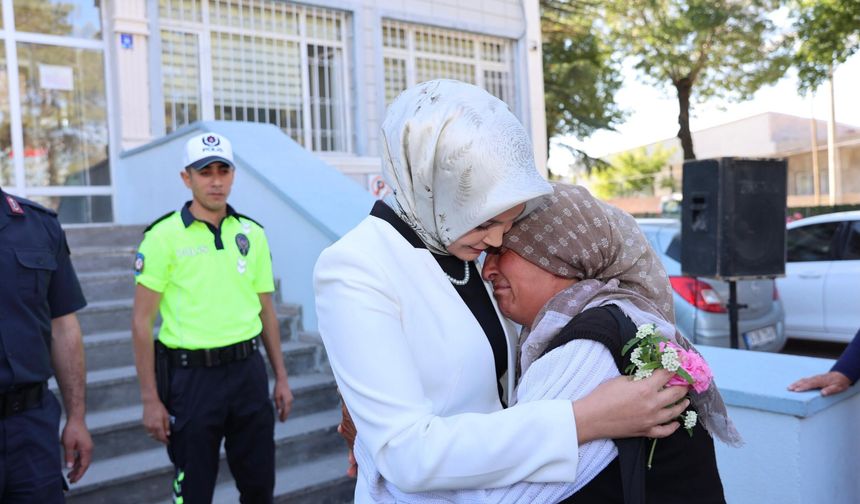 Derinkuyu Kaymakamı Gözyaşlarıyla Uğurlandı