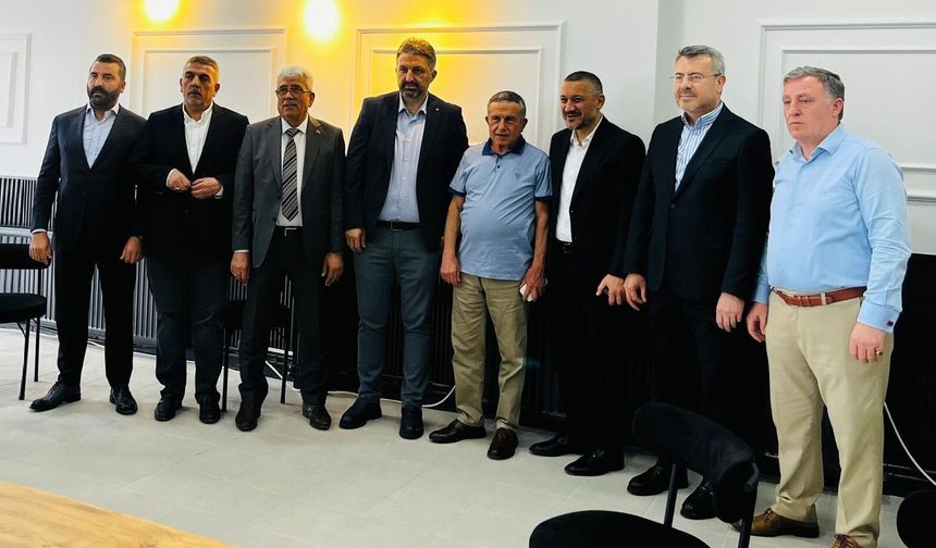 İstanbul'daki Nevşehirlilerden Tarihi Buluşma