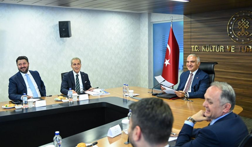 Nevşehir Heyeti Bakan Ersoy ile Bir Araya Geldi
