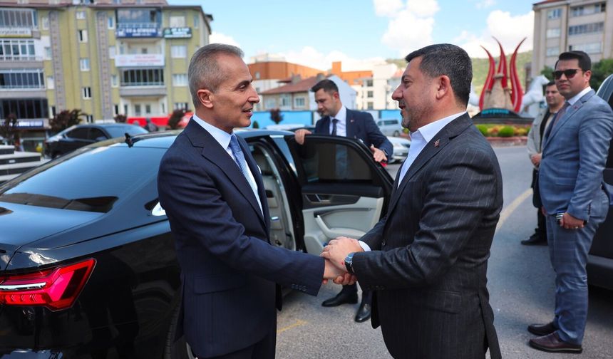 Vali Kök’ten Başkan Arı’ya İade-i Ziyaret