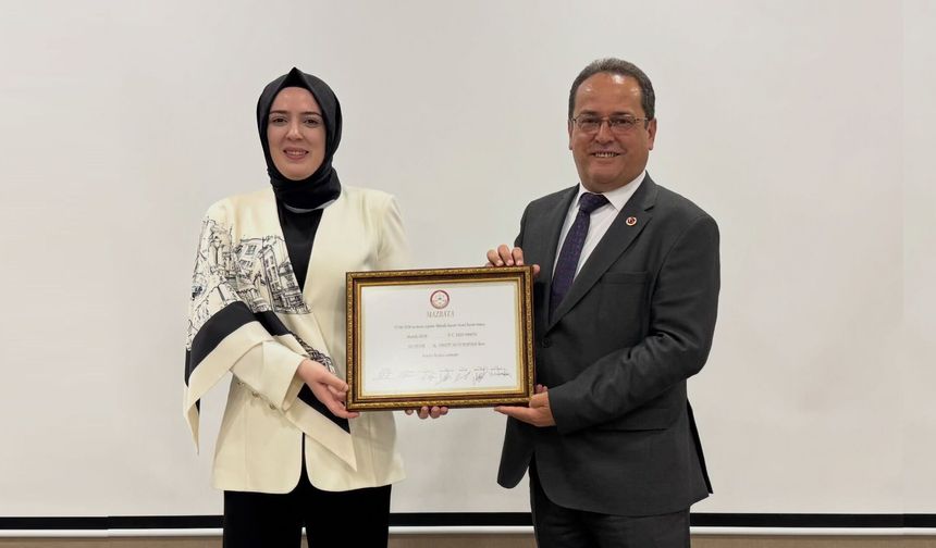Başkan Mustafa Özer Mazbatasını Aldı