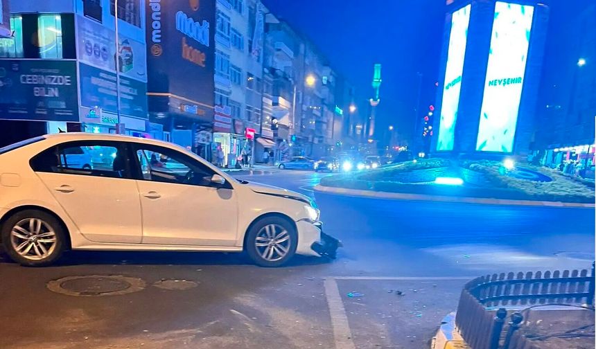 Nevşehir Borsa Kavşağı’nda Kaza: 1 Yaralı