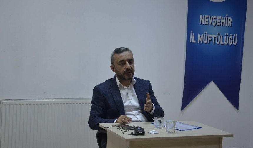 Nevşehir’de "Bir Yetime Aile Olmak" Paneli Düzenlendi