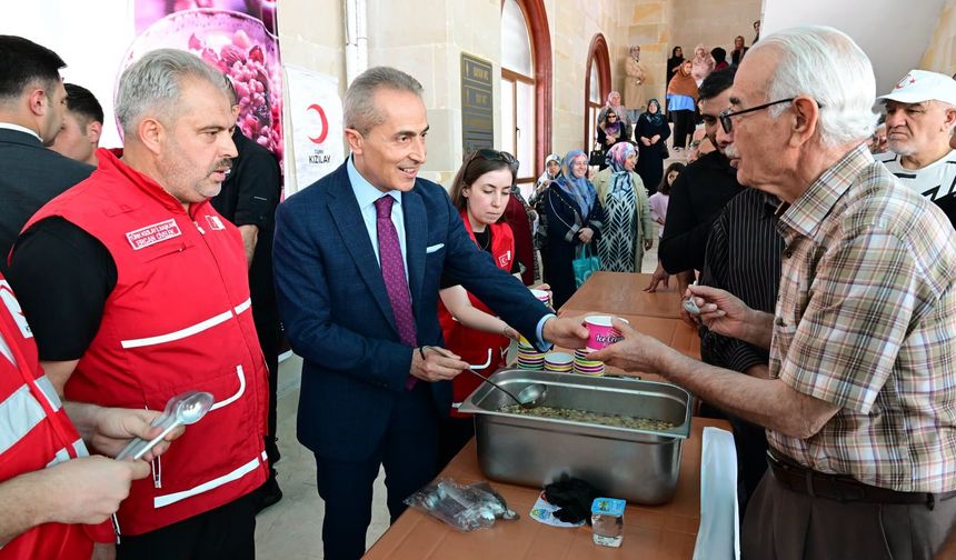 Nevşehir'de Aşure Kazanı Kardeşlik İçin Kaynadı