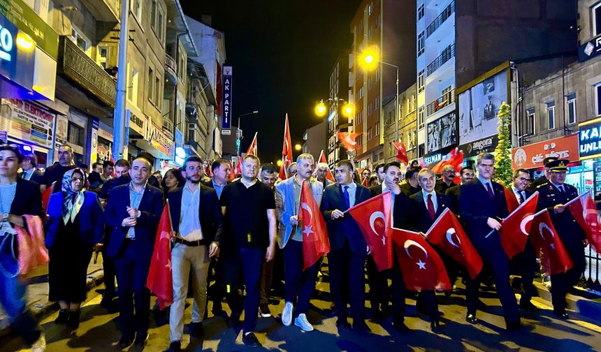 Nevşehir'de 15 Temmuz İçin Tek Yürek Yürüdüler