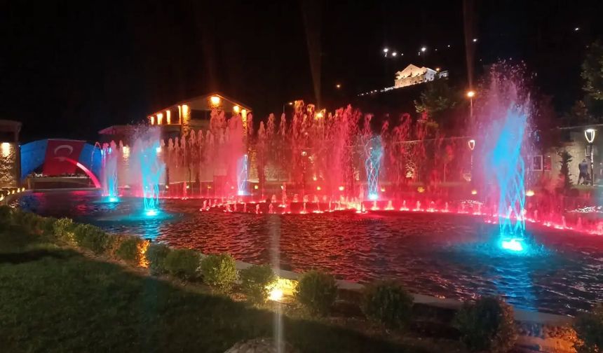 Nevşehir'de 15 Temmuz'a özel su ve ışık gösterisi