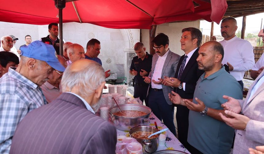 İbrahimpaşa'da aşure ve köy kahvesinde sohbet