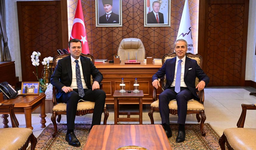 Niğde Valisi Akmeşe'den Nevşehir Valisi Kök'e Hayırlı Olsun Dileği
