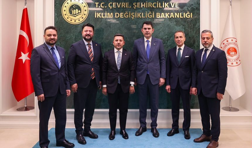 Nevşehir Heyeti Bakan Kurum ile Yatırımları Görüştü