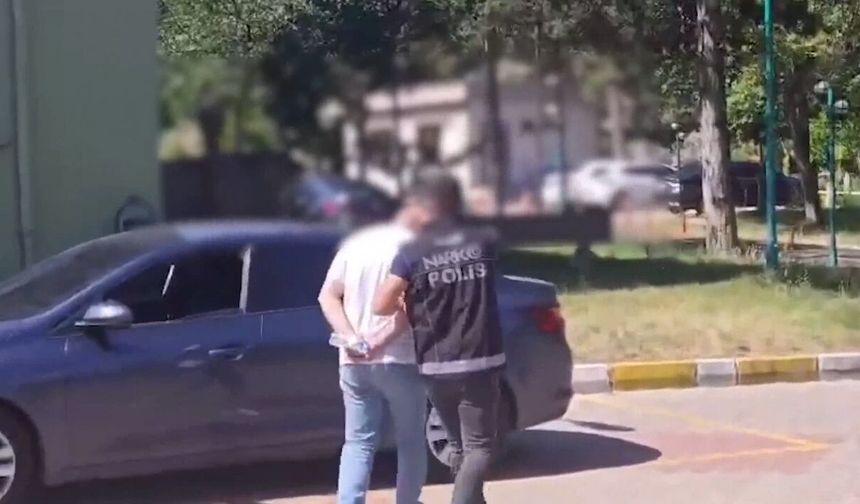 Bonzai Hammaddesiyle Yakalandı, Tutuklandı