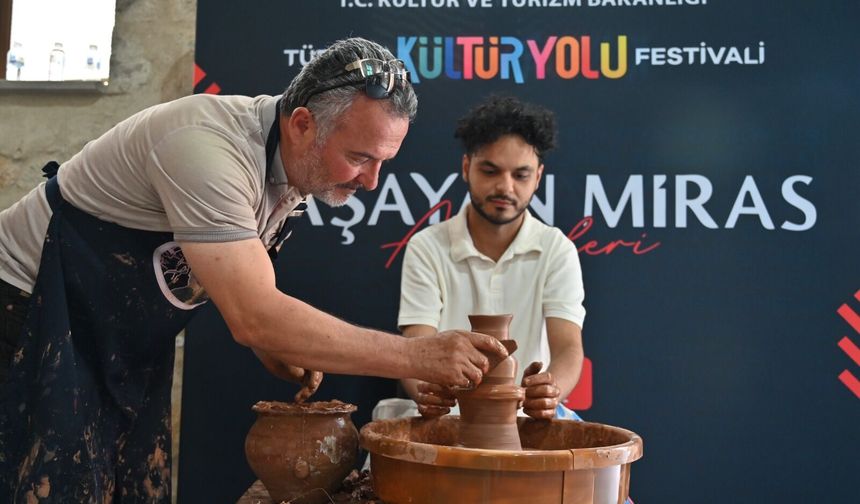 Nevşehir'de Sanat ve Toprak Buluştu