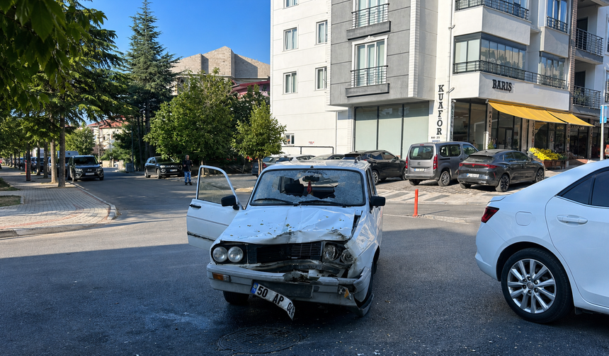 Nevşehir'de Trafik Kazası: 2 Kişi Yaralandı