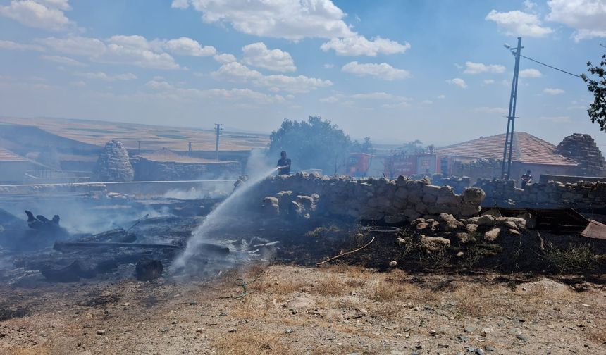 Hacıhalilli Köyü’nde Korkutan Yangın
