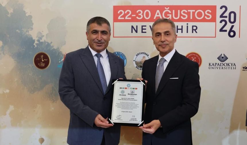 Rektör Aktekin “Uluslararası Türk Dünyası Ressamlar Buluşması” Açılış Programına Katıldı