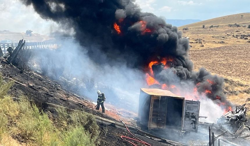 TIR Yangını: Sürücü Hayatını Kaybetti