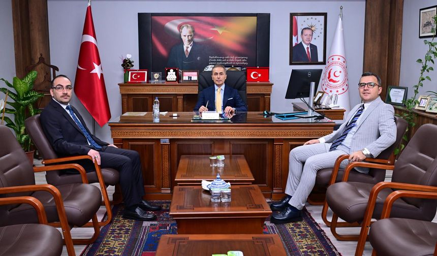 Vali Kök, Sosyal Hizmet Faaliyetleri Hakkında Bilgi Aldı