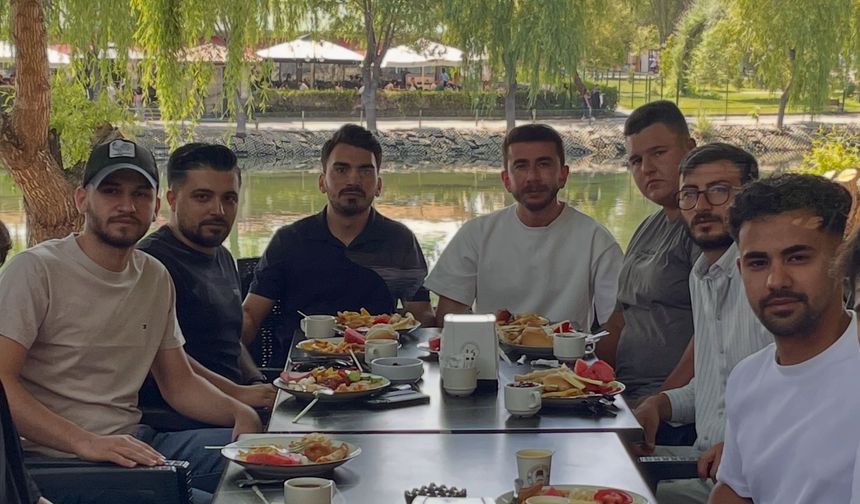 AK Parti Gençlik Kolları Avanos’ta Kahvaltıda Buluştu