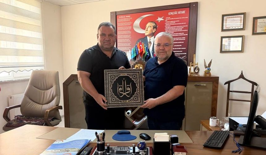 Alemdar İmam Hatipliler Derneği’nden Diriliş Kız Anadolu İmam Hatip Lisesi’ne Ziyaret