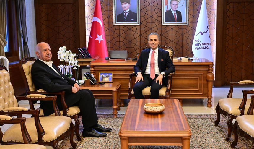 Hayırlı Hizmetler Vakfı Başkanı Avlanmaz, Vali Kök’ü Ziyaret Etti