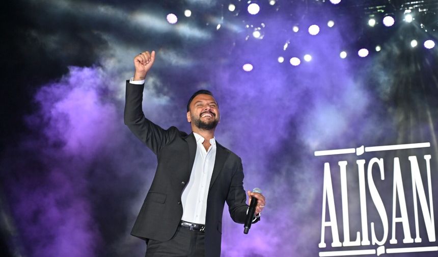 Alişan, Nevşehirli Hayranlarıyla Kültür Yolu Festivali’nde Buluştu