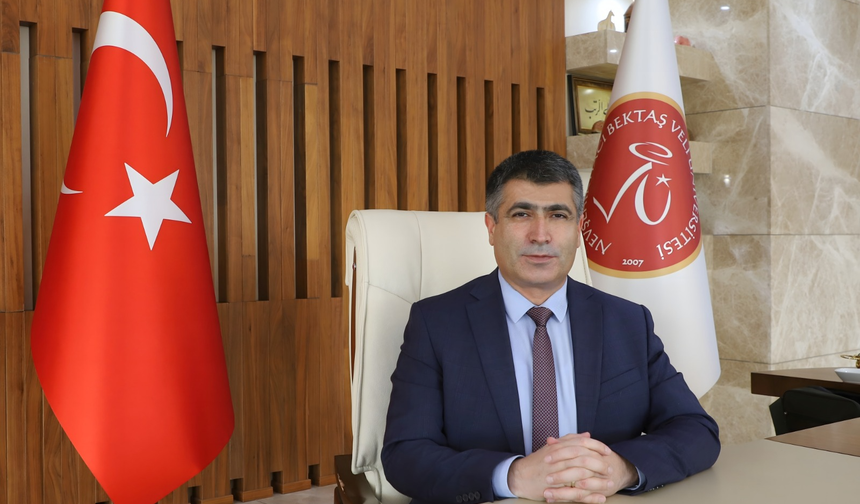 Rektör Aktekin 2026 KPSS Lisans Sınavına Girecek Adaylara Başarılar Diledi