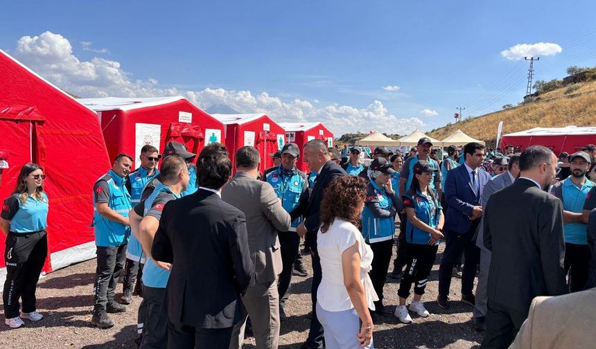 Kayseri, Niğde ve Nevşehir Sağlık Yöneticileri İncesu’da Bir Araya Geldi