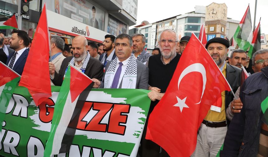 Rektör Aktekin, Filistin’e Destek Yürüyüşüne Katıldı