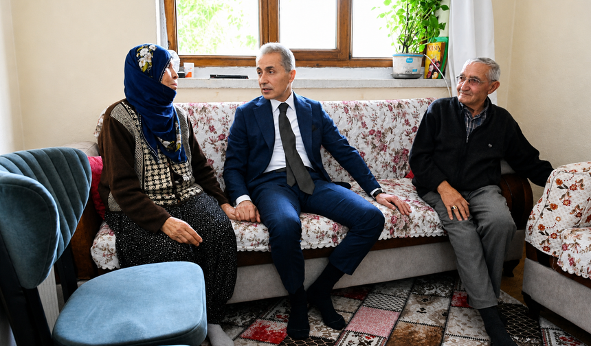 Yeter Nine ve Necmi Dede’ye Vali Kök Sürprizi