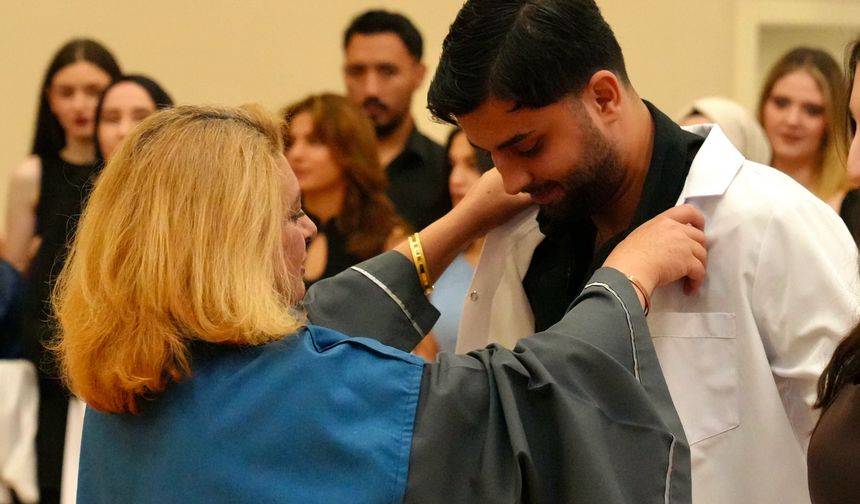 KÜN'de Öğrenciler Beyaz Önlüklerini Giydi