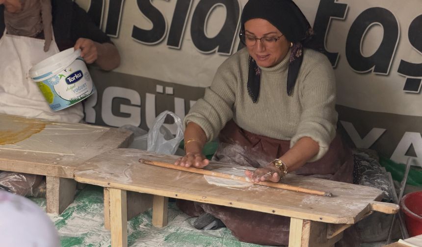Nevşehir Milletvekili Kılıç Çat’ta Hamur Açtı, Gözleme Yaptı!