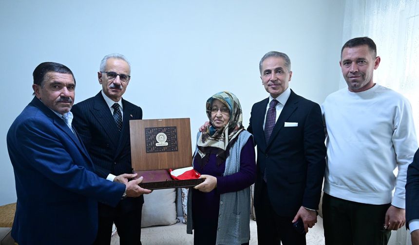 Bakan Uraloğlu’ndan Şehit Ailesi ve Gazi Ziyareti